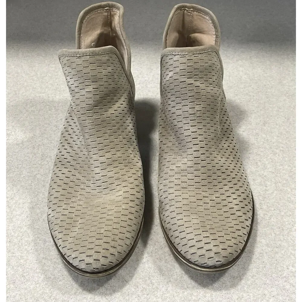 Lucky Brand Baley Ankle Bootie Women’s -10 Tan Suede Perforated Texture Pull On